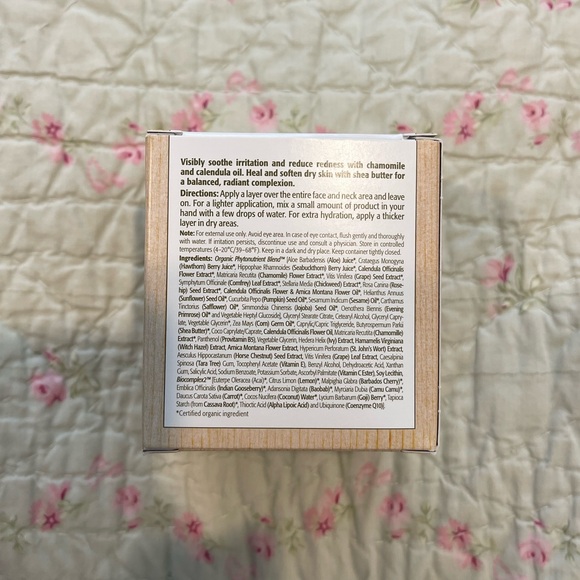 Calm Skin Chamomile Moisturizer - Picture 4 of 6